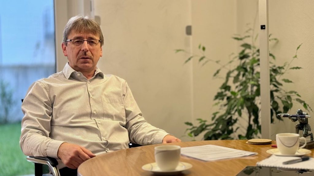 Auf dem Bild ist Herr Dieter Lahner abgelichtet; Bild von Stefan Loipfinger